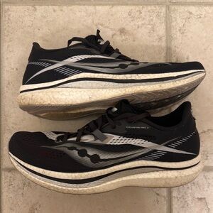 Men’s Saucony Endorphin Pro 2 Black Running Shoes Size 12